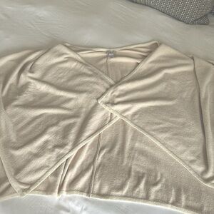 Barefoot Dreams Cozychic Lite Wrap